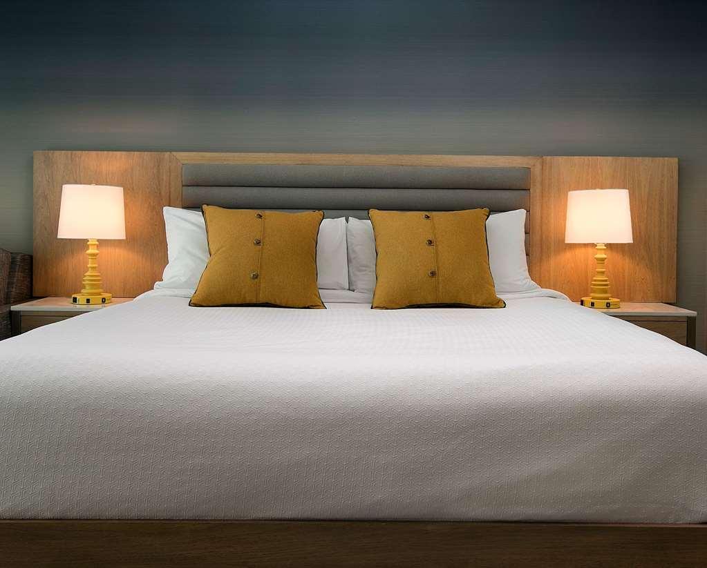 Inn At The Pier Pismo Beach, Curio Collection By Hilton Zimmer foto