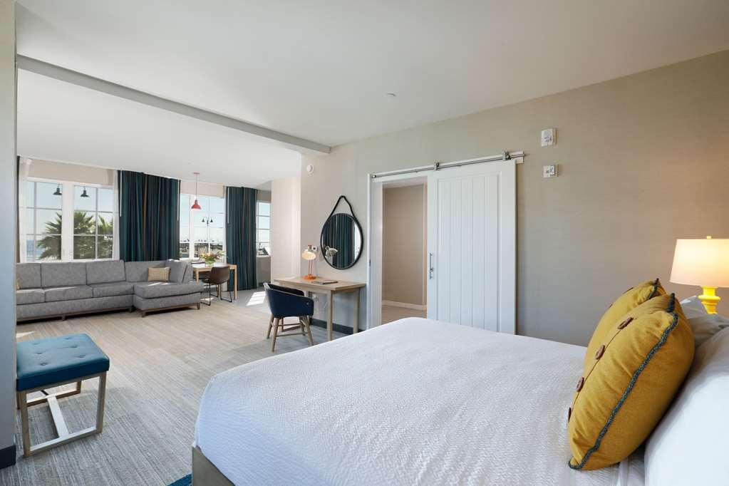 Inn At The Pier Pismo Beach, Curio Collection By Hilton Zimmer foto