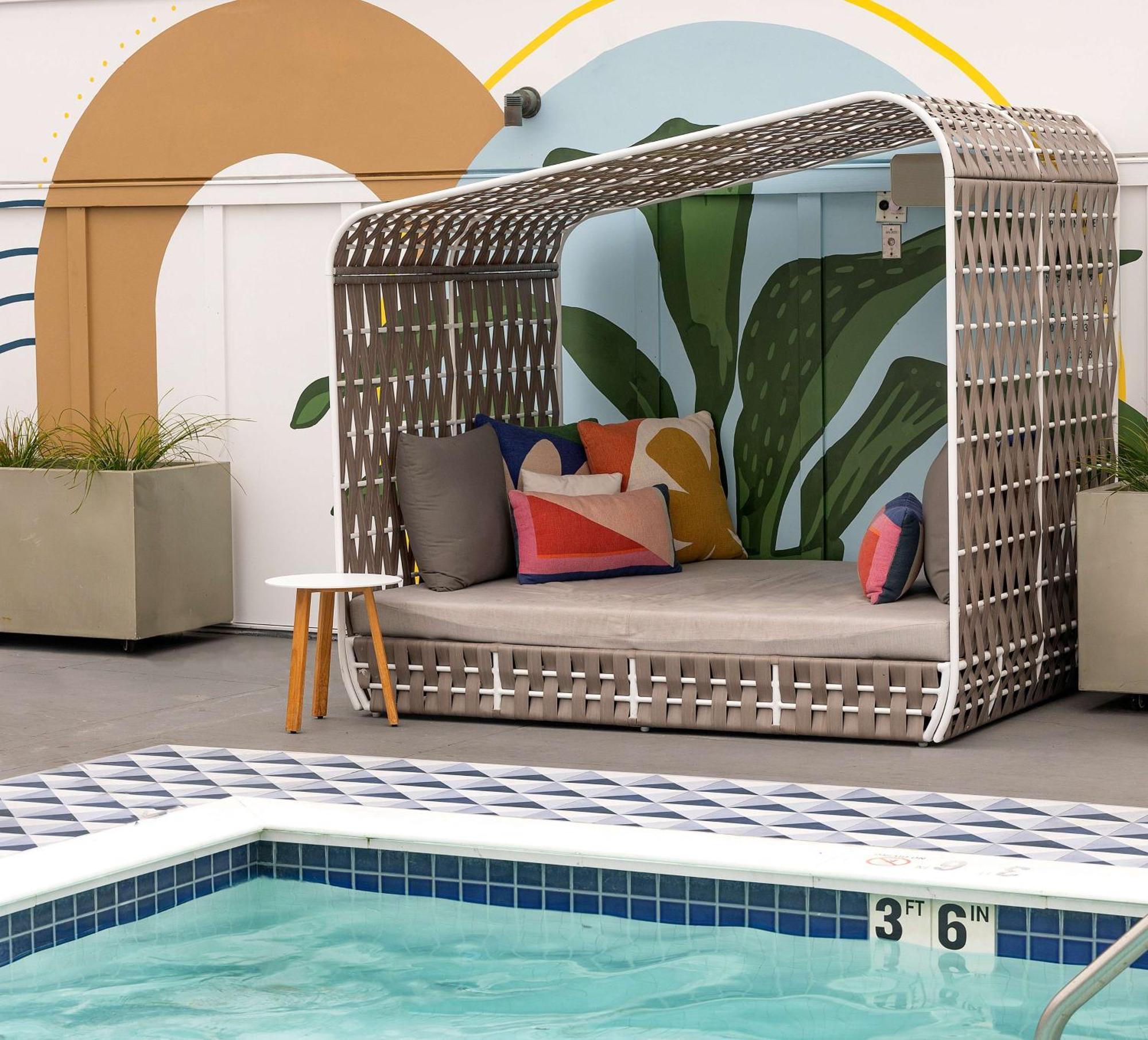 Inn At The Pier Pismo Beach, Curio Collection By Hilton Exterior foto